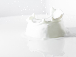 great-milk-splash_23-2147608438.jpg